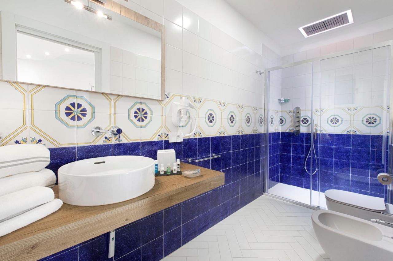Yourhome - Lidia Rooms & Suites Sorrento Exterior foto